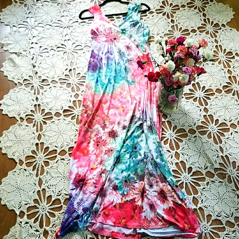 Vibtant Maxi Dress